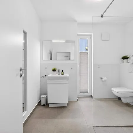 Maximin - Upscale Near Porta Nigra Apartment Trier
